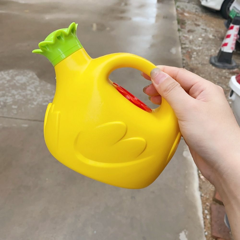 Portable Plastic Watering Can  - đánh giá và giá Gardening Tools Kids