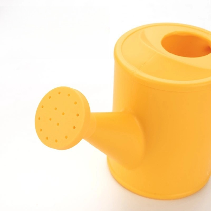 700ML Lightweight Plastic Wate - đánh giá và giá Gardening Tools Kids